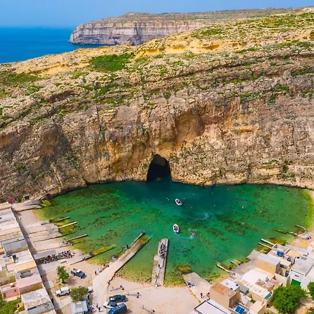 Villa Villeleynah Amazing Gozitan Pool - Happy *