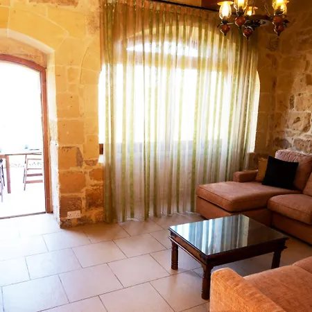 别墅 Villeleynah Amazing Gozitan Pool - Happy Munxar